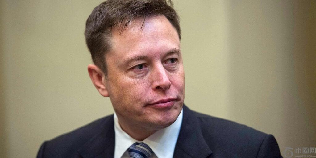 马斯克在联邦工作审查中使用AI的头目：报告