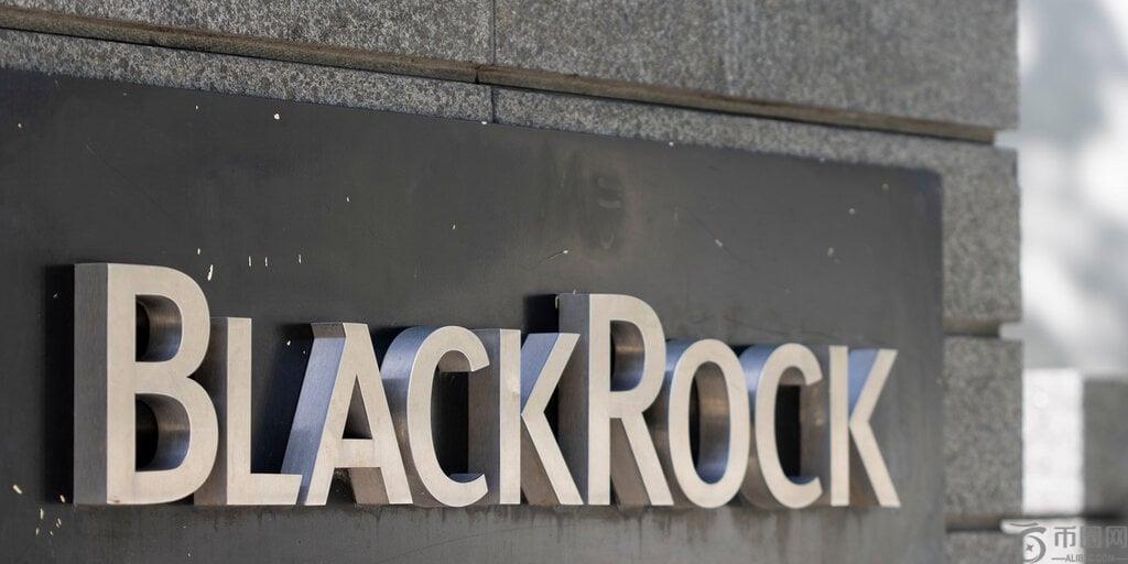 BlackRock将其创纪录的比特币基金添加到模型组合中