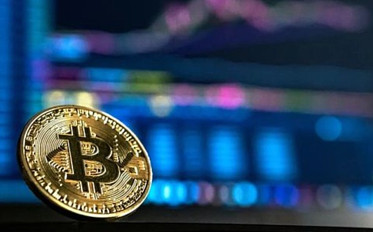 特朗普声称或使用军队结束骚乱，比特币凌晨突破1万美元！